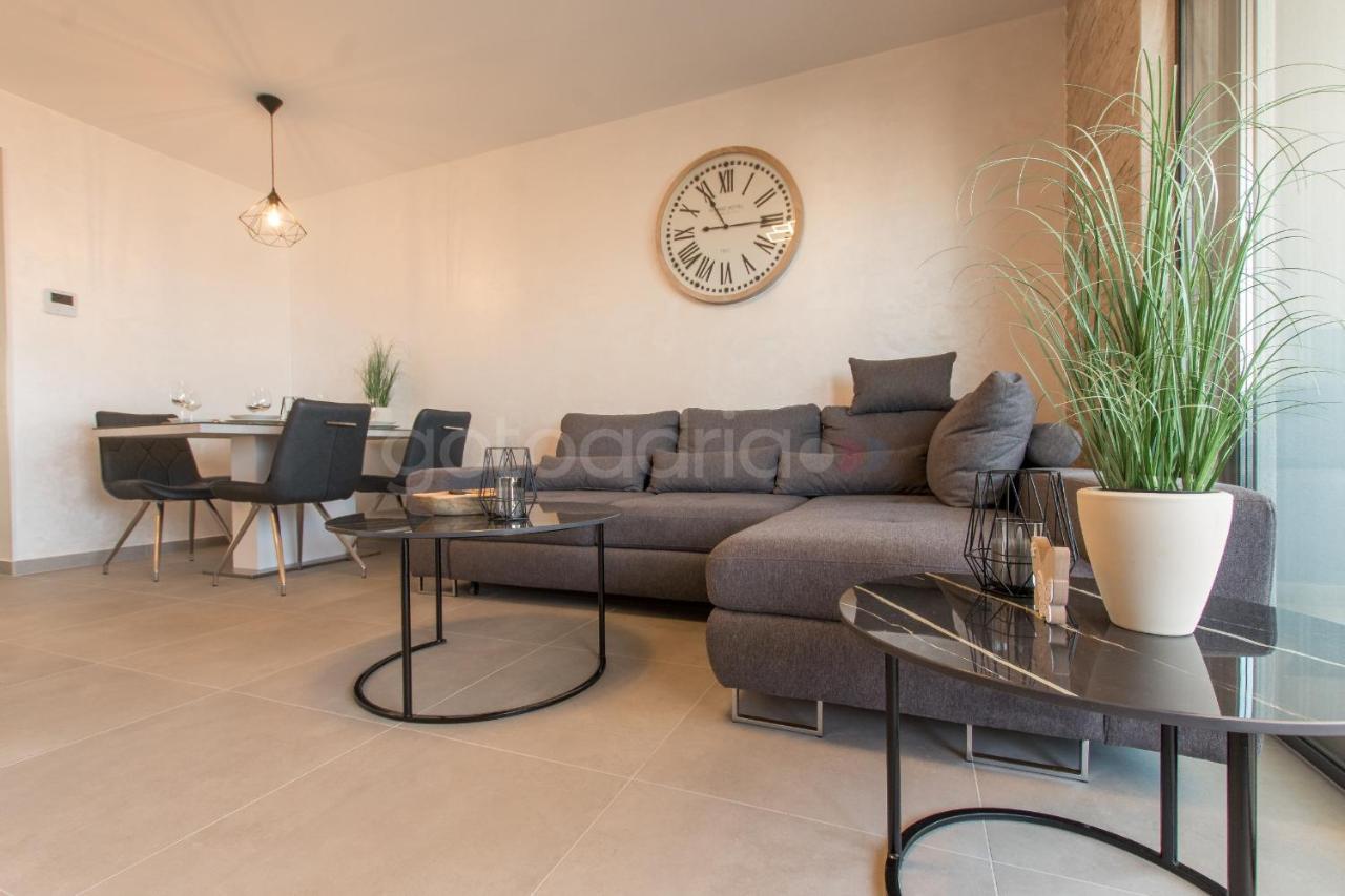 Delux Diva Mare - Free Parking Apartament