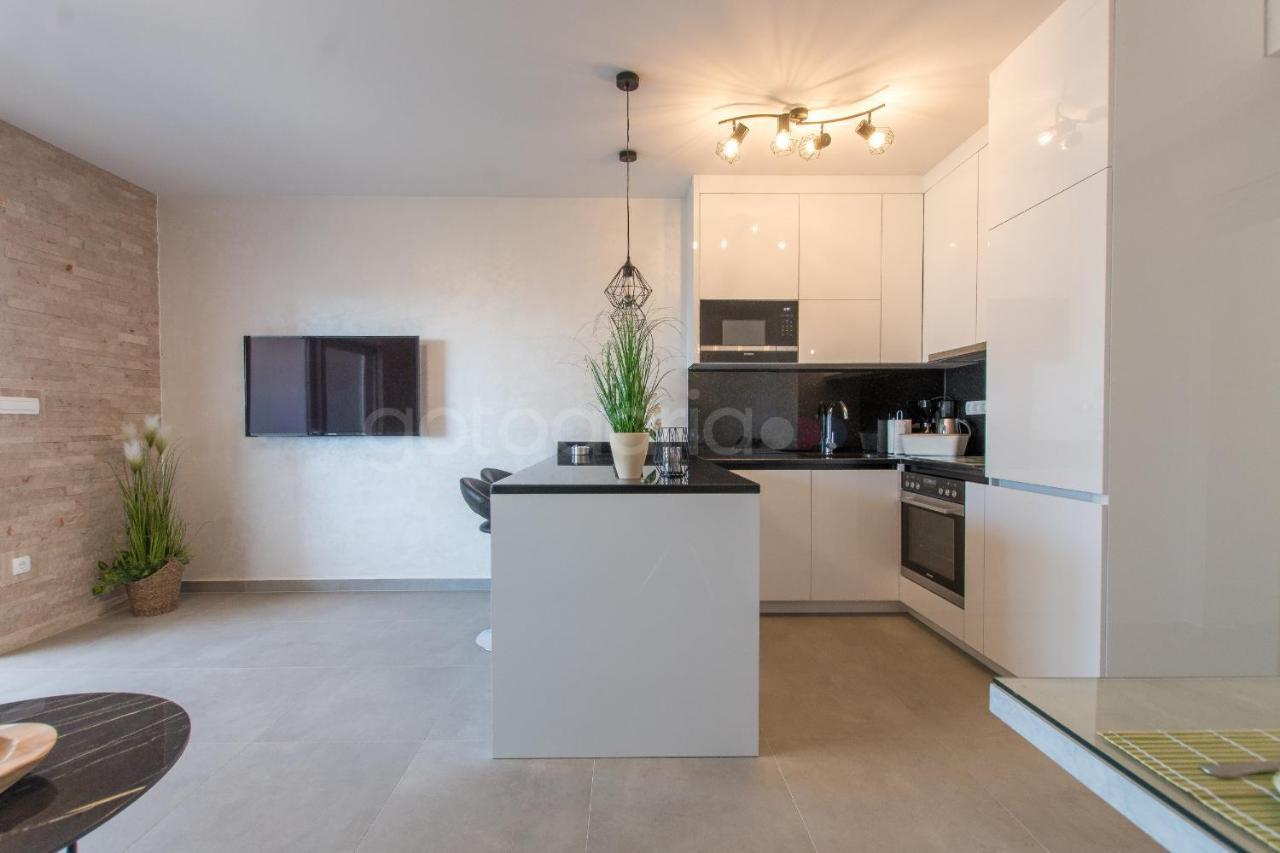 Apartment Delux Diva Mare - Free Parking *